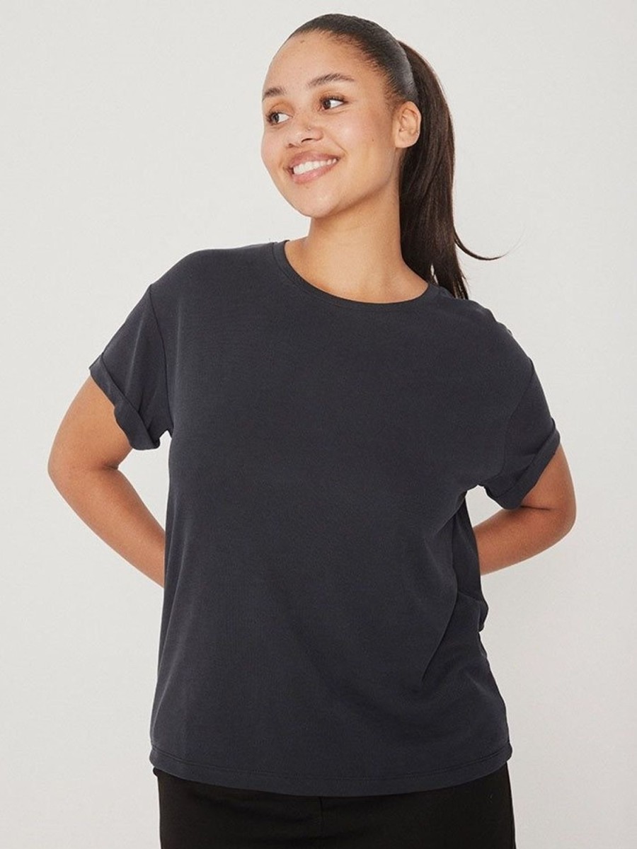 Clearance T-Shirt Amana Tops & T-Shirts