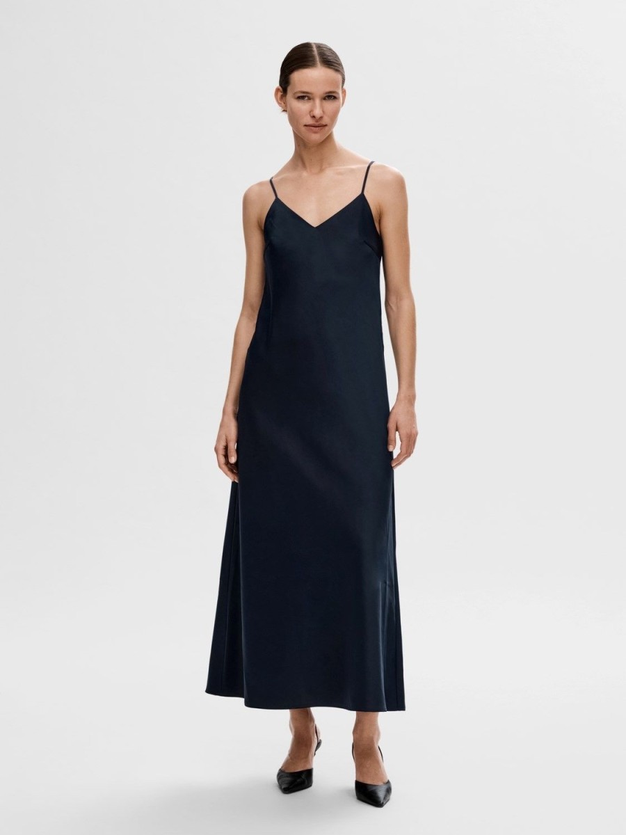 Clearance Slip Dress Talia-Lena Jurken & Jumpsuits